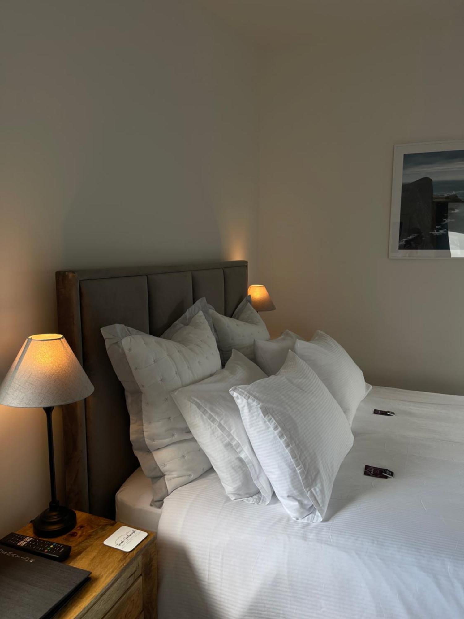 Bed and Breakfast Taigh Scalpaigh Portree Esterno foto